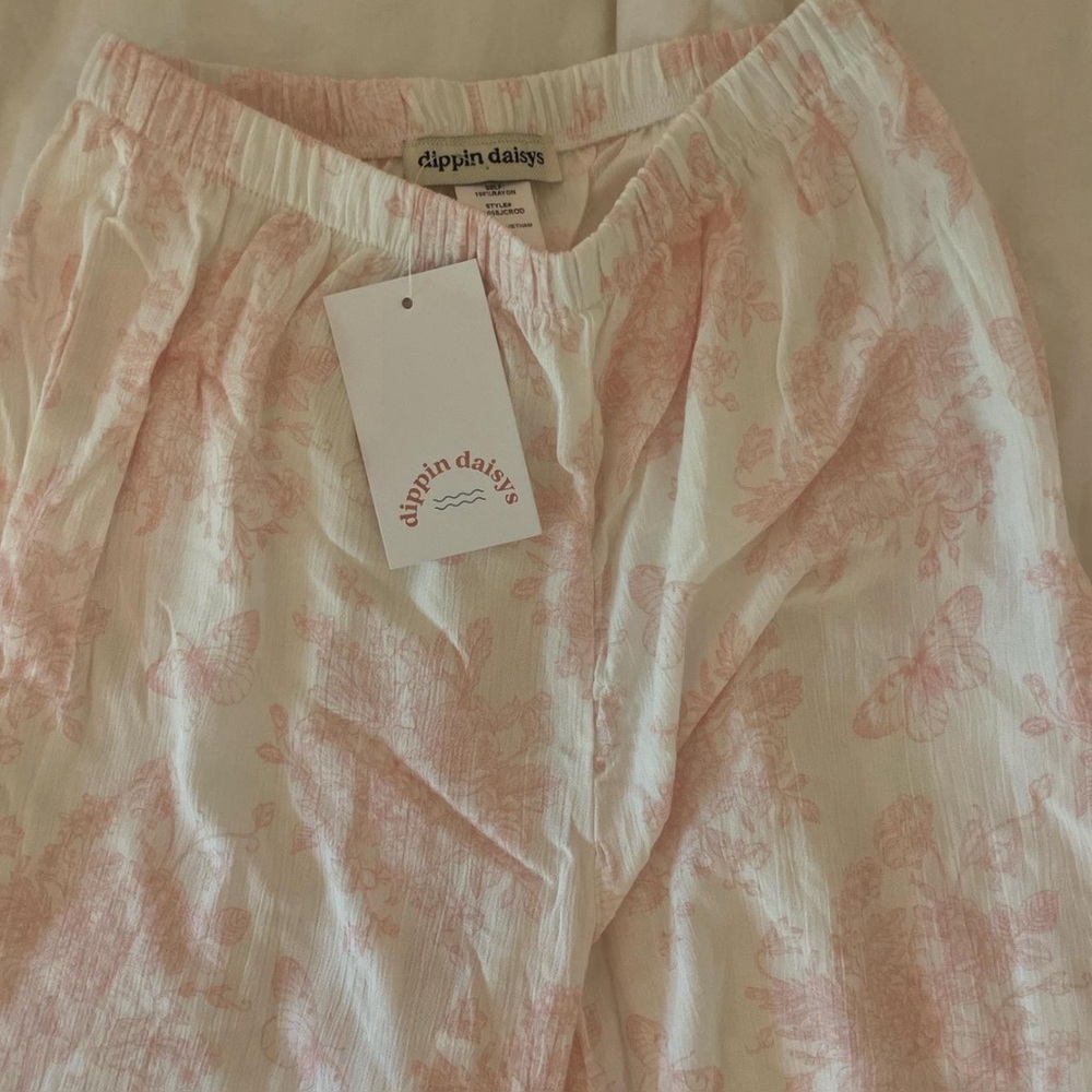 NWT Dippin’ Daisy's Flowy Butterfly Cover Up Pants